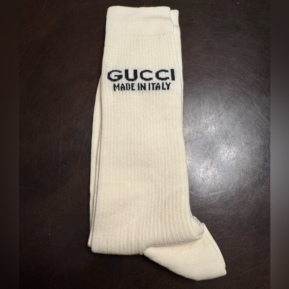 New Authentic Gucci Logo Socks White Size S